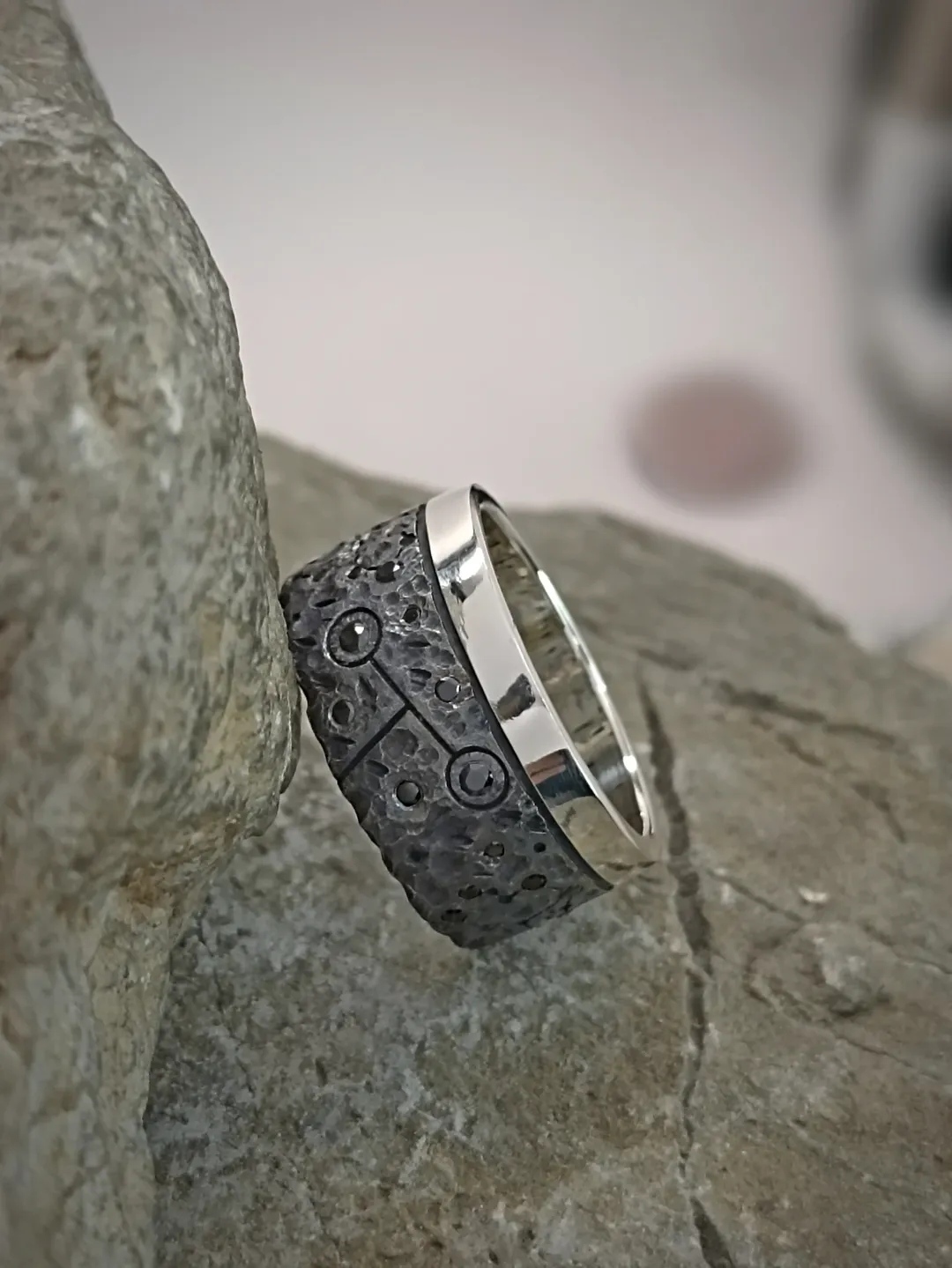 Ring "Artifact"