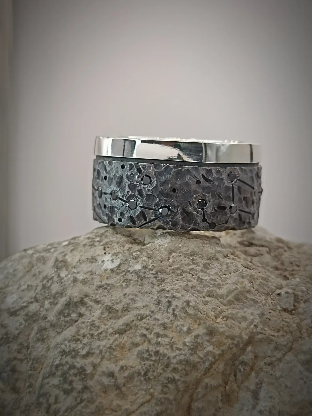 Ring "Artifact"