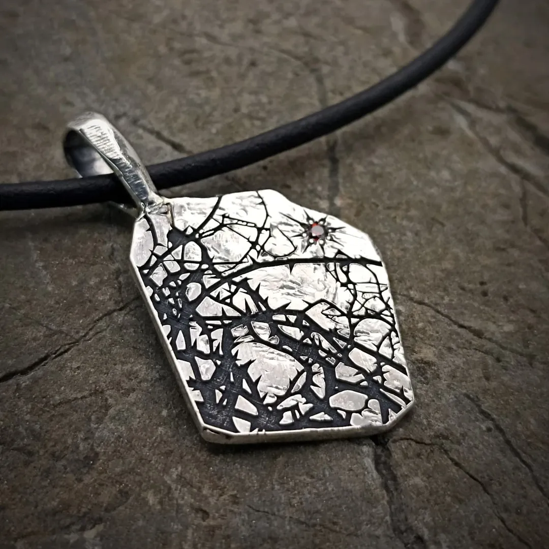 Pendant "Per Aspera"