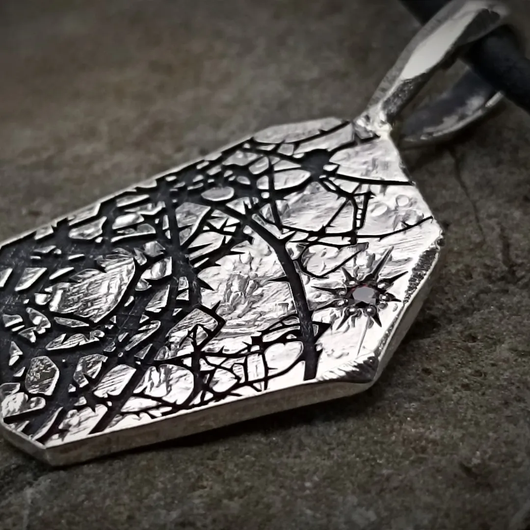Pendant "Per Aspera"