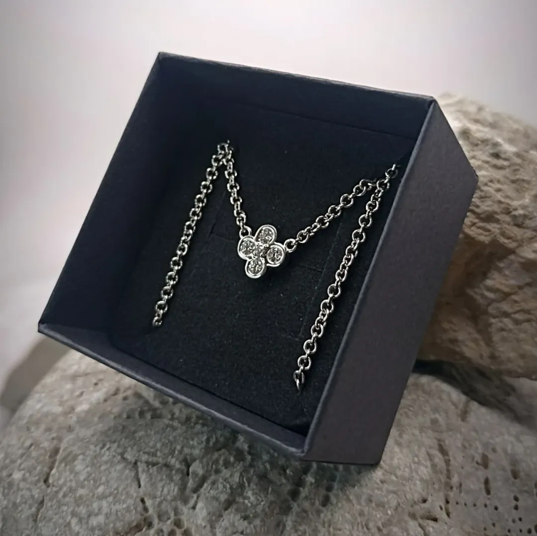 "Clover" pendant