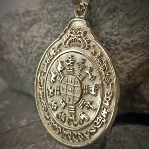 Sapphire pendant