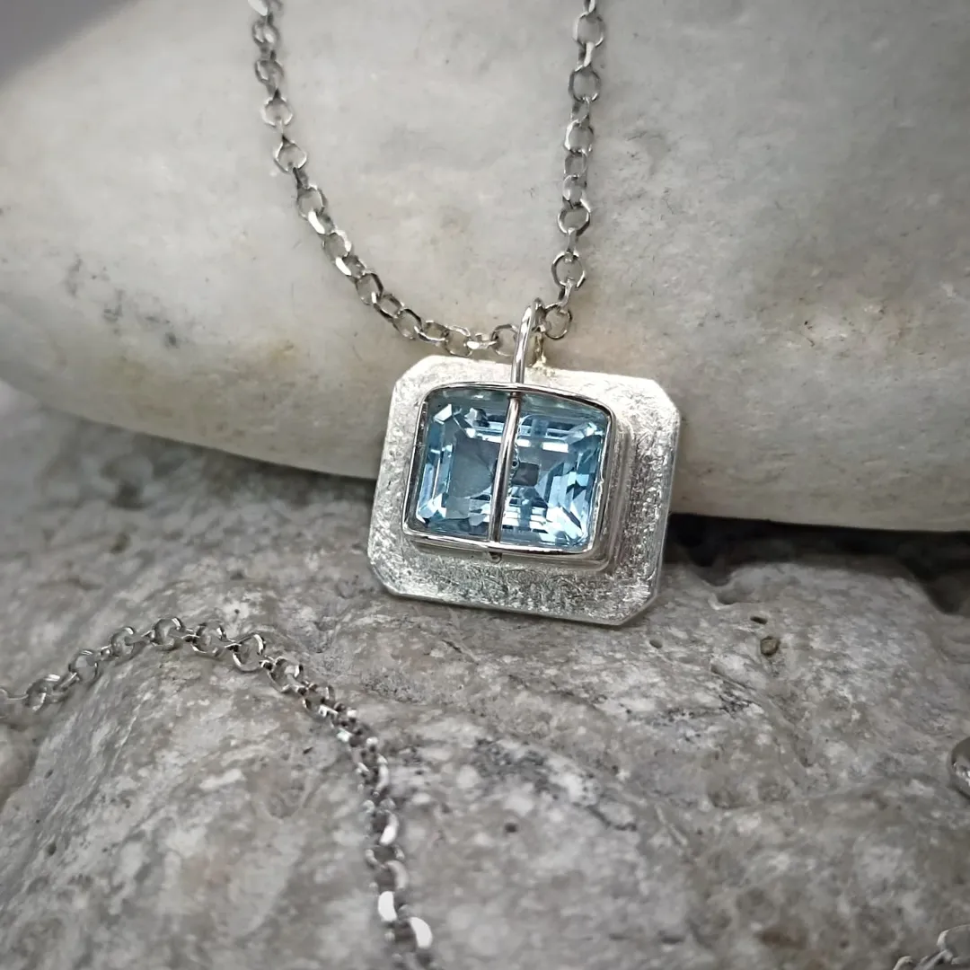 The "Ice Shard" pendant