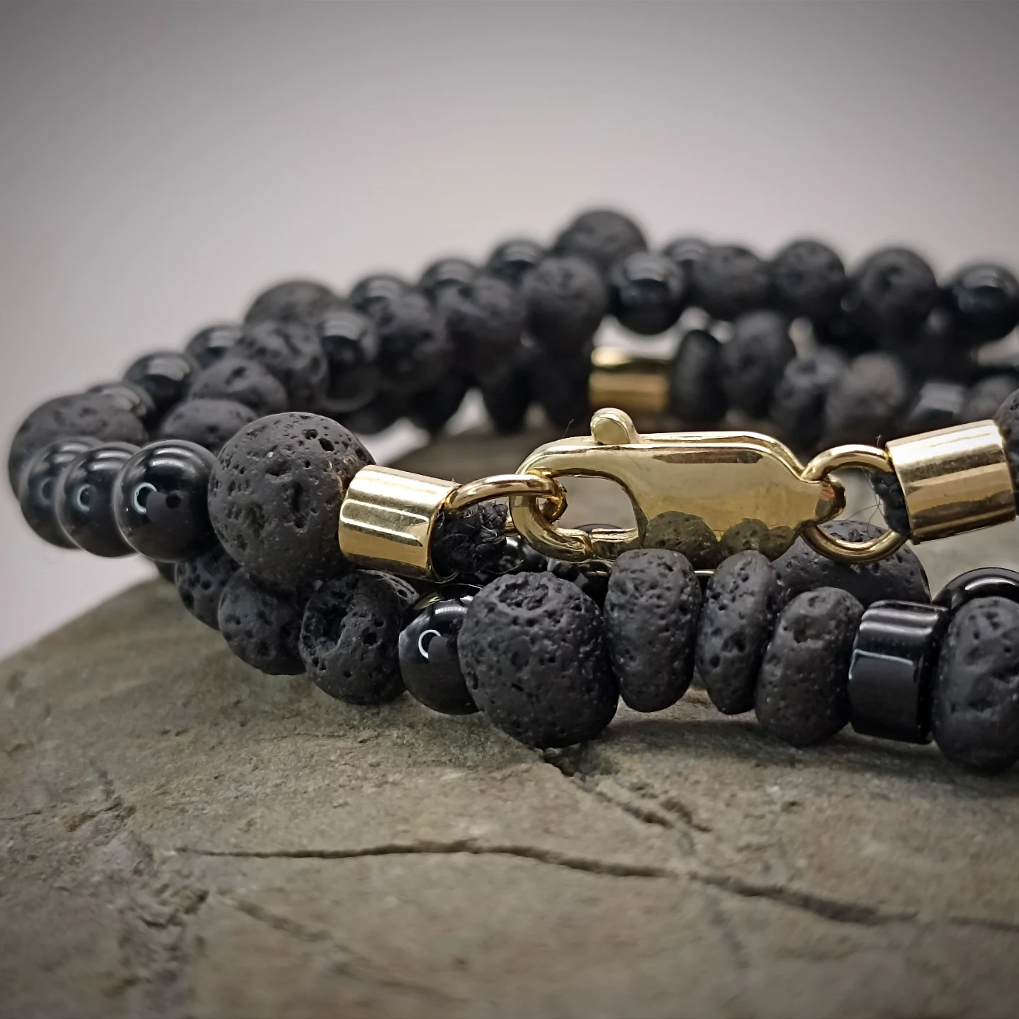 Salmin Jewelry - Men's Black Hole bracelet