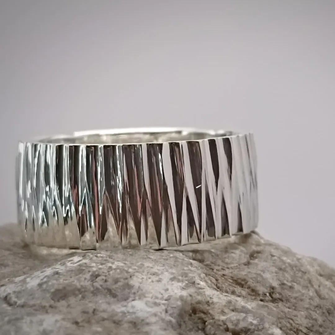 ring Sharp edges4 Ring "Sharp edges"
