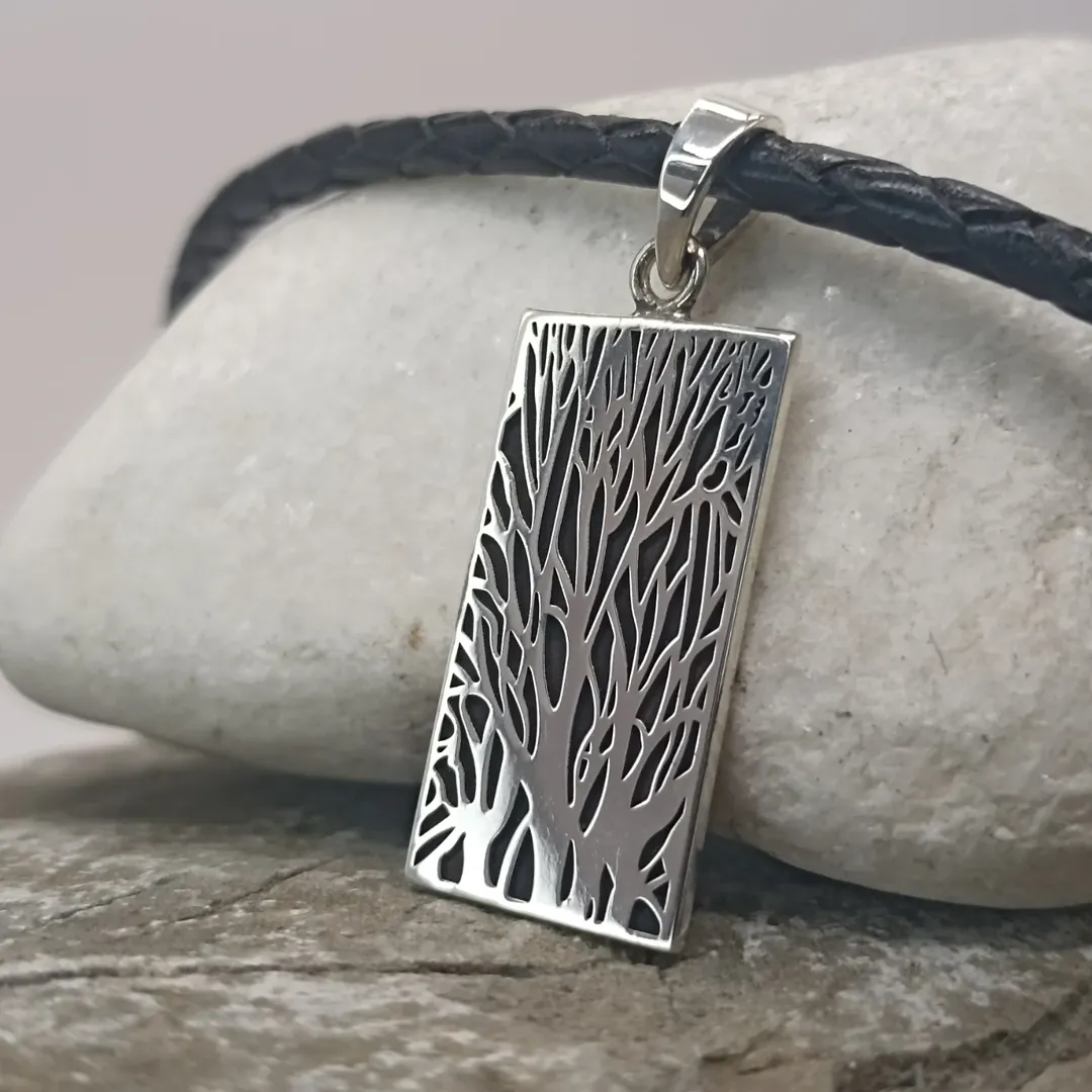 SaveClip.App_566206790_1791Tree pendant51181766231907_7625080902620678855_n "Tree" pendant