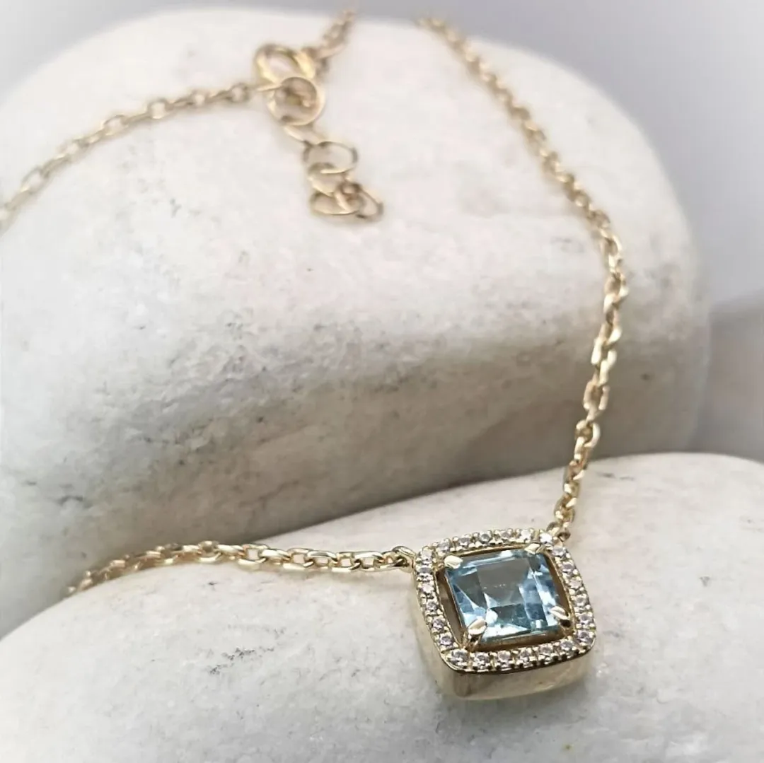 topaz1 Pendant with natural topaz