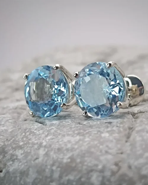 Topazes and white gold earrings