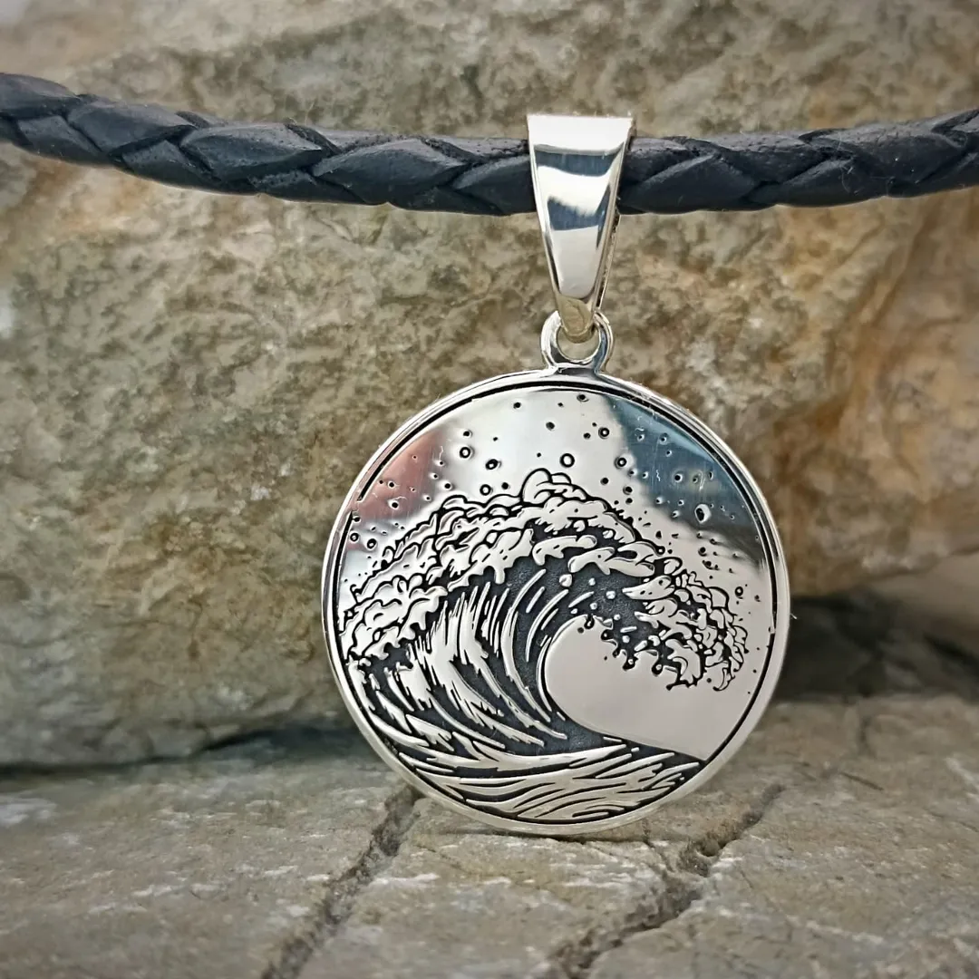Wave4 "Wave" pendant