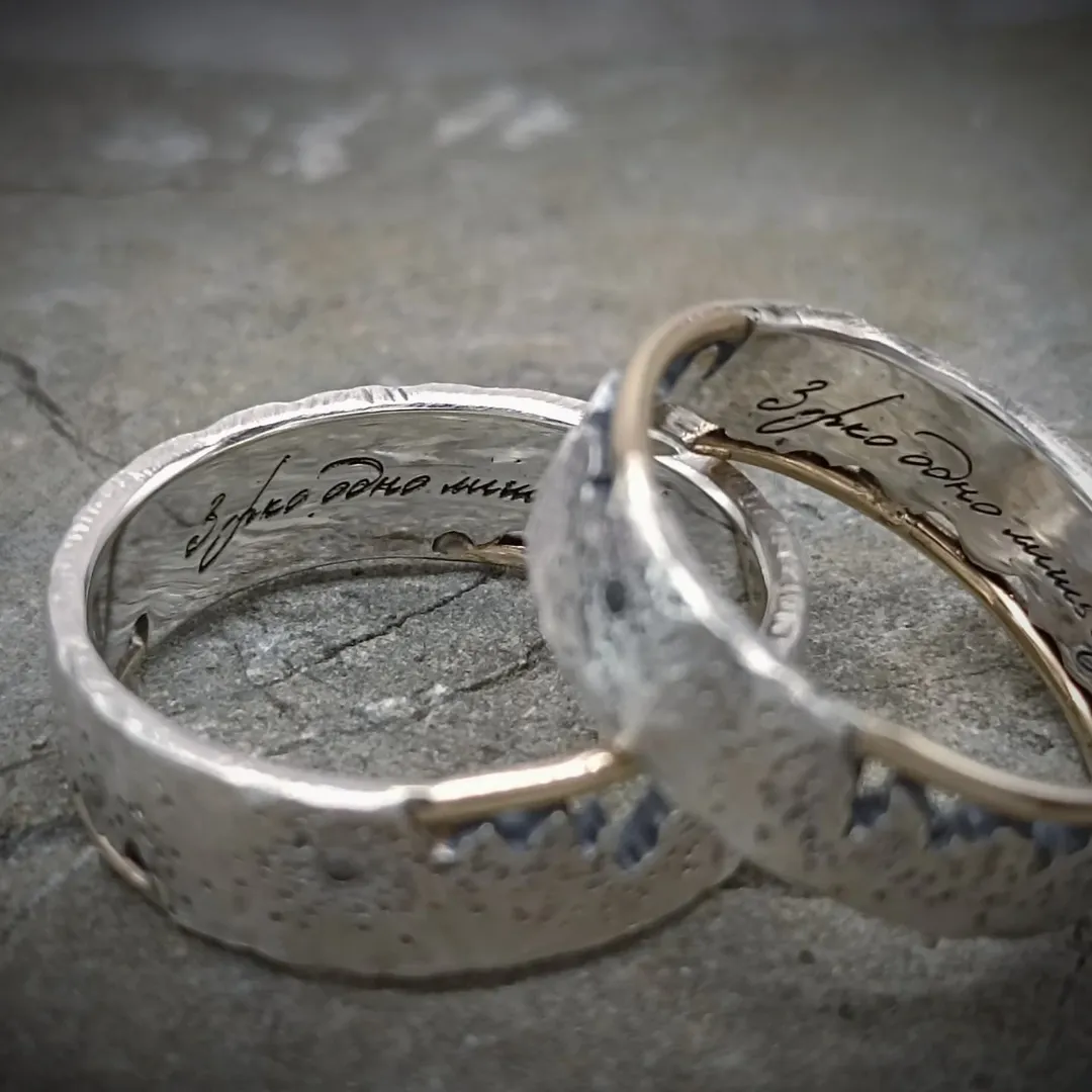 Wedding3 Wedding rings with black diamonds